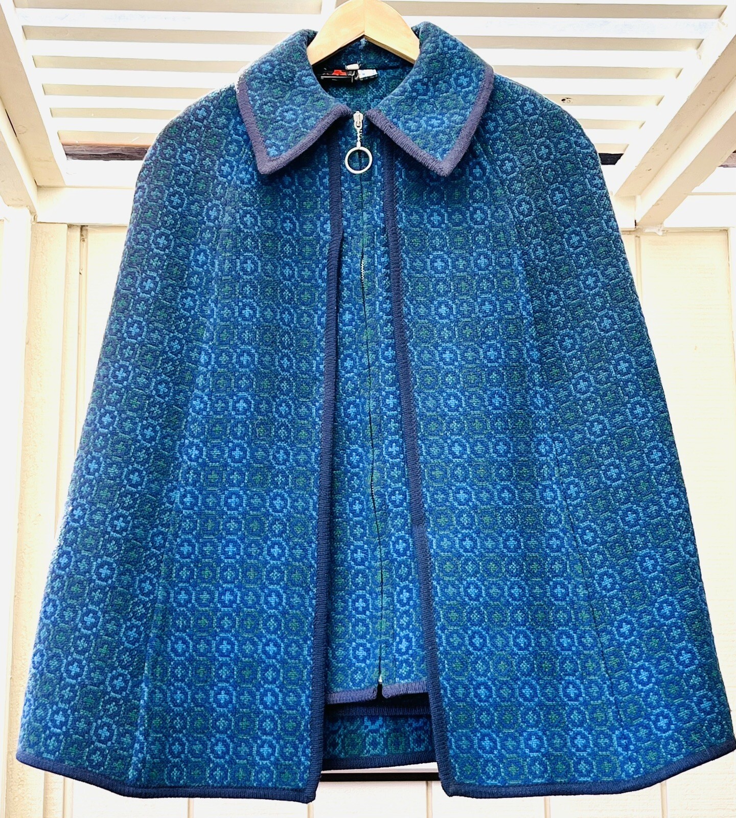 Welsh Woolens Cape Zippered Vest Blue/Green Jacquard Retro Vintage 1970’s Mod