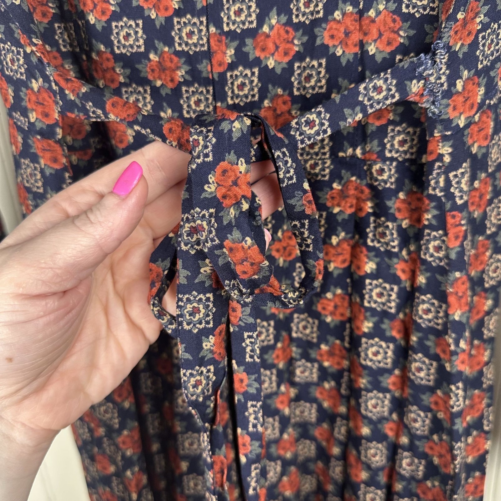 Vintage EXPO Dress From The 1980’s With Zipper & Tie Back in Size 14