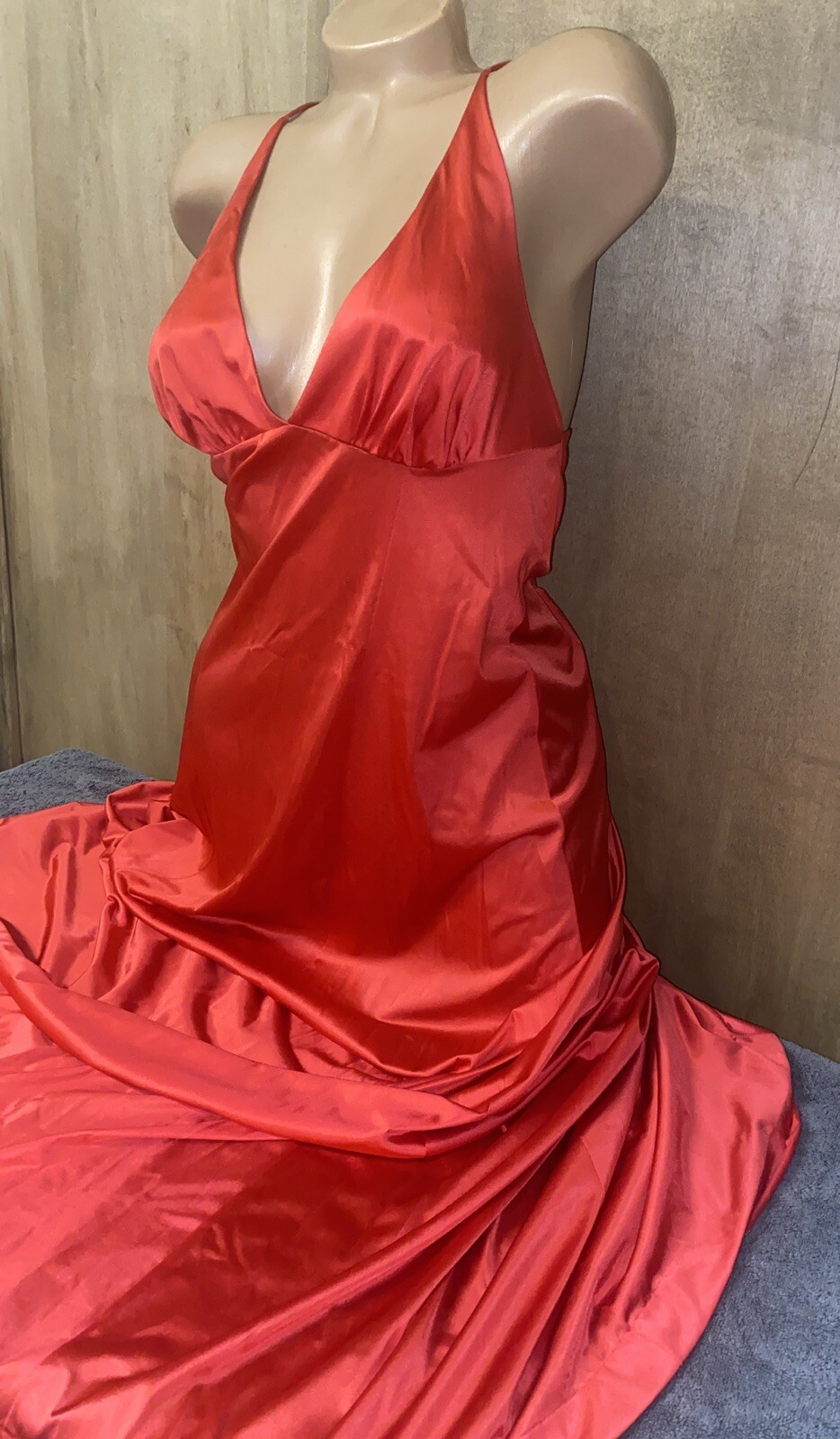 Vintage Vanity Fair Long Red Satin Nylon SZ 32 Flowing Nightie Dress Slip #15