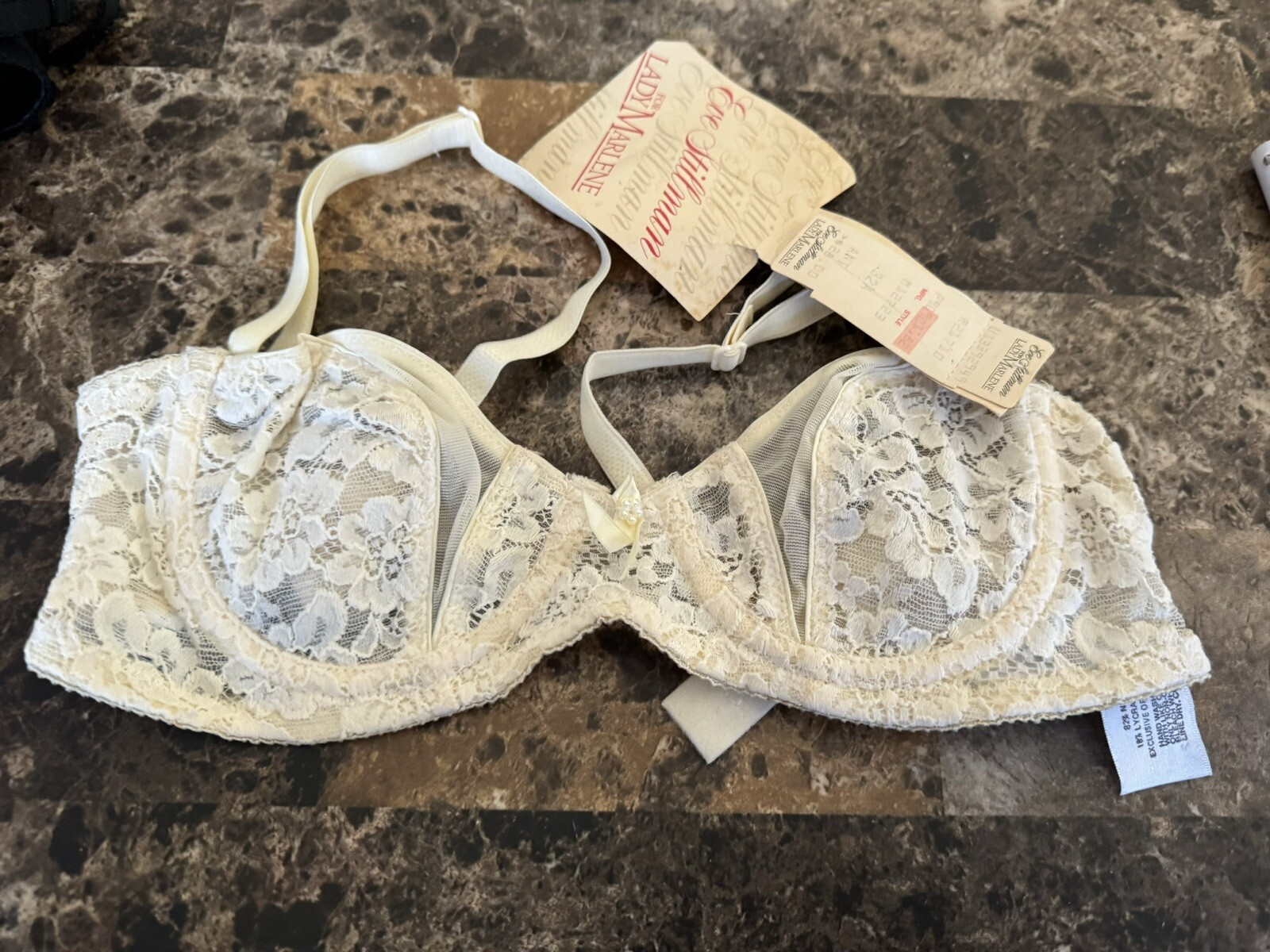 VINTAGE EVE STILLMAN LADY MARLENE LACY BRA! 32 A. WHITE NEW TLC. #2
