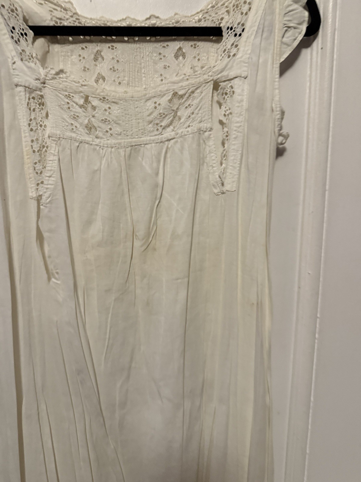 Antique 1910s Edwardian White Cotton Chemise Nightshirt Floral Embroidery Eyelet