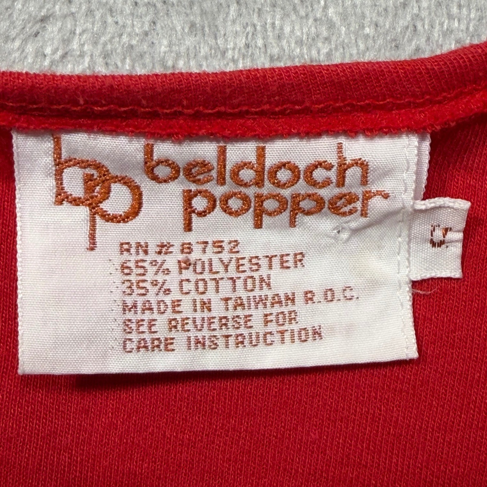 Vintage Beldoch Popper Red Henley Cargo Top Crochet Yoke Size L 80s Cotton Blend