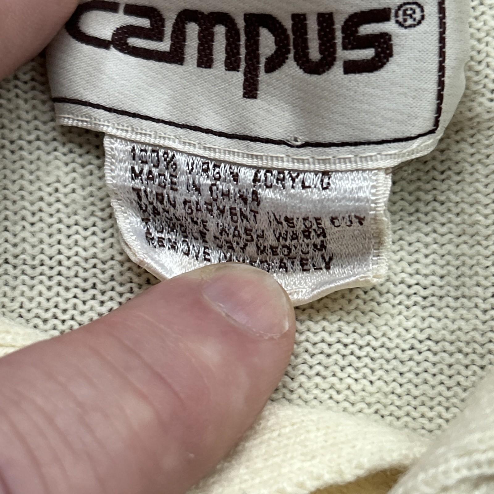 Vintage Campus 100% V Neck W/ Buttons Sweater Size Large