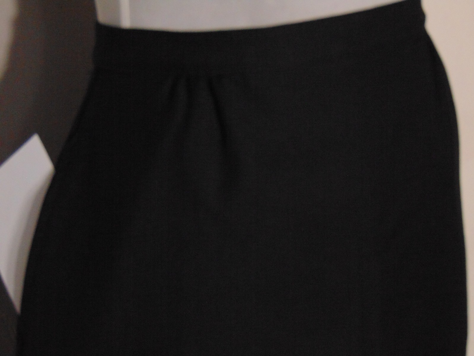 Levi’s Women’s Vintage Black Pleated Front Slash Pocket A-Line Skirt Size 12