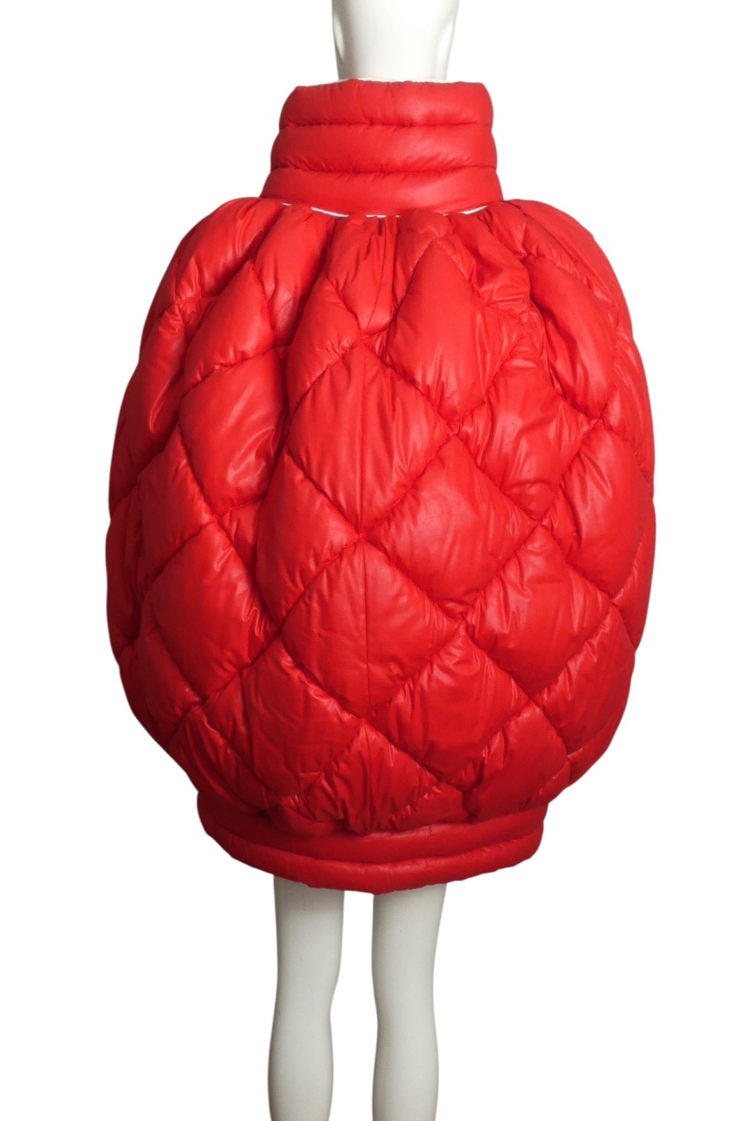 PIERRE CARDIN (HAUTE COUTURE)- 1980s Red Rounded Puffer Coat, Size 6