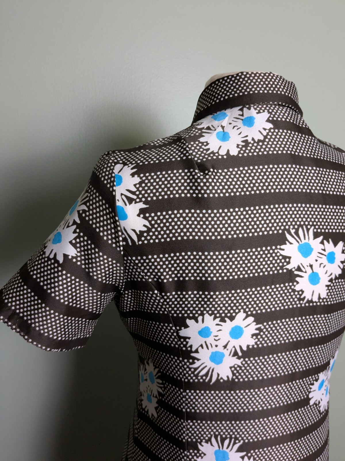 Polka Dot And Flower Print Shirtwaist Collared Dropwaist Vintage 1960s Dress
