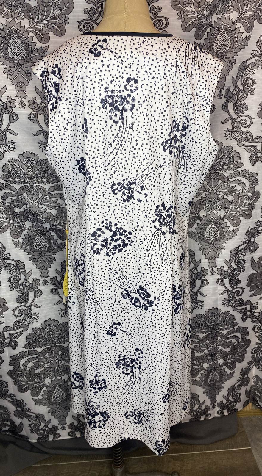 Vtg 1970s Dress Floral House Dress British Lady Union Label NWT Size 16 USA