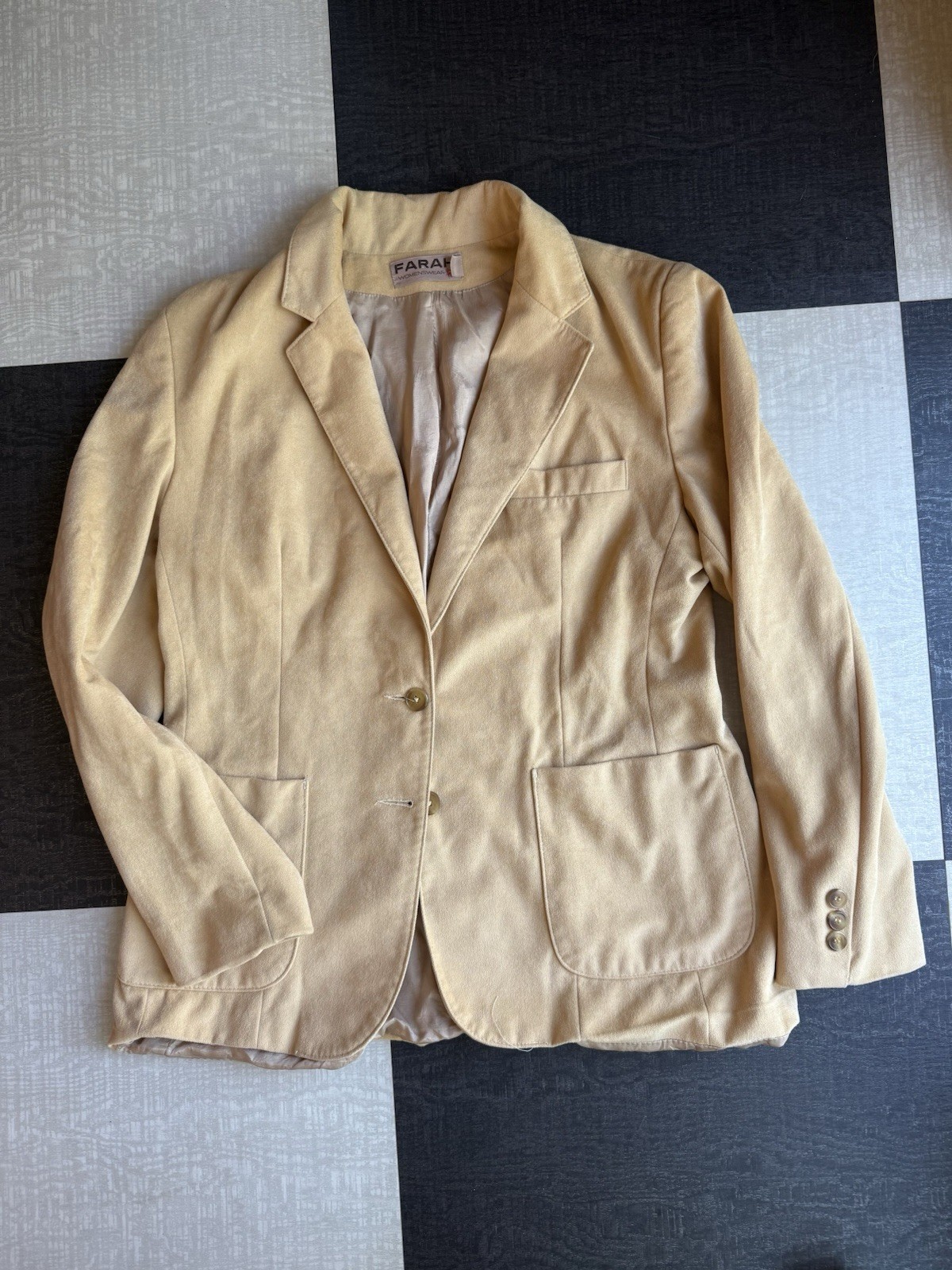 Vintage 1980s Farah Women’s Camel Blazer Fully Lined Classic Old money Style
