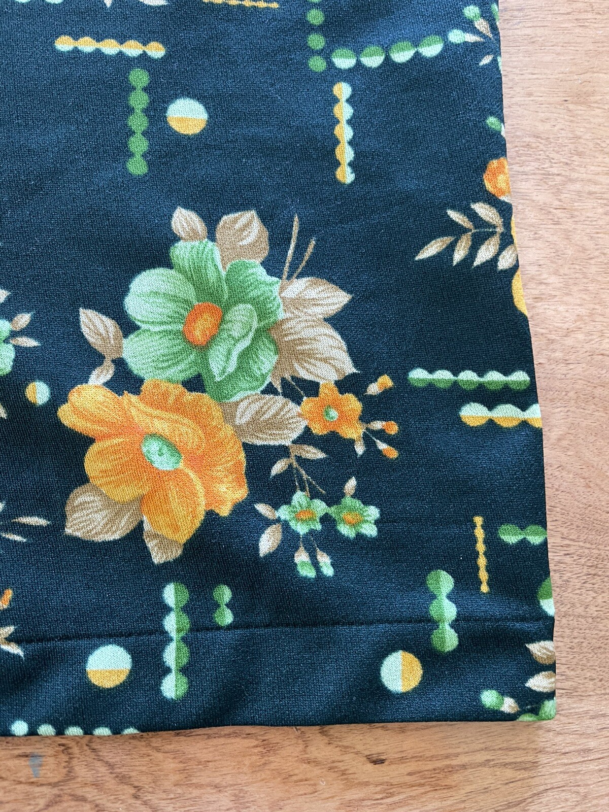 Vintage 70s Short Sleeve Floral Button Down Shirt Size M Green Hippie Vacation
