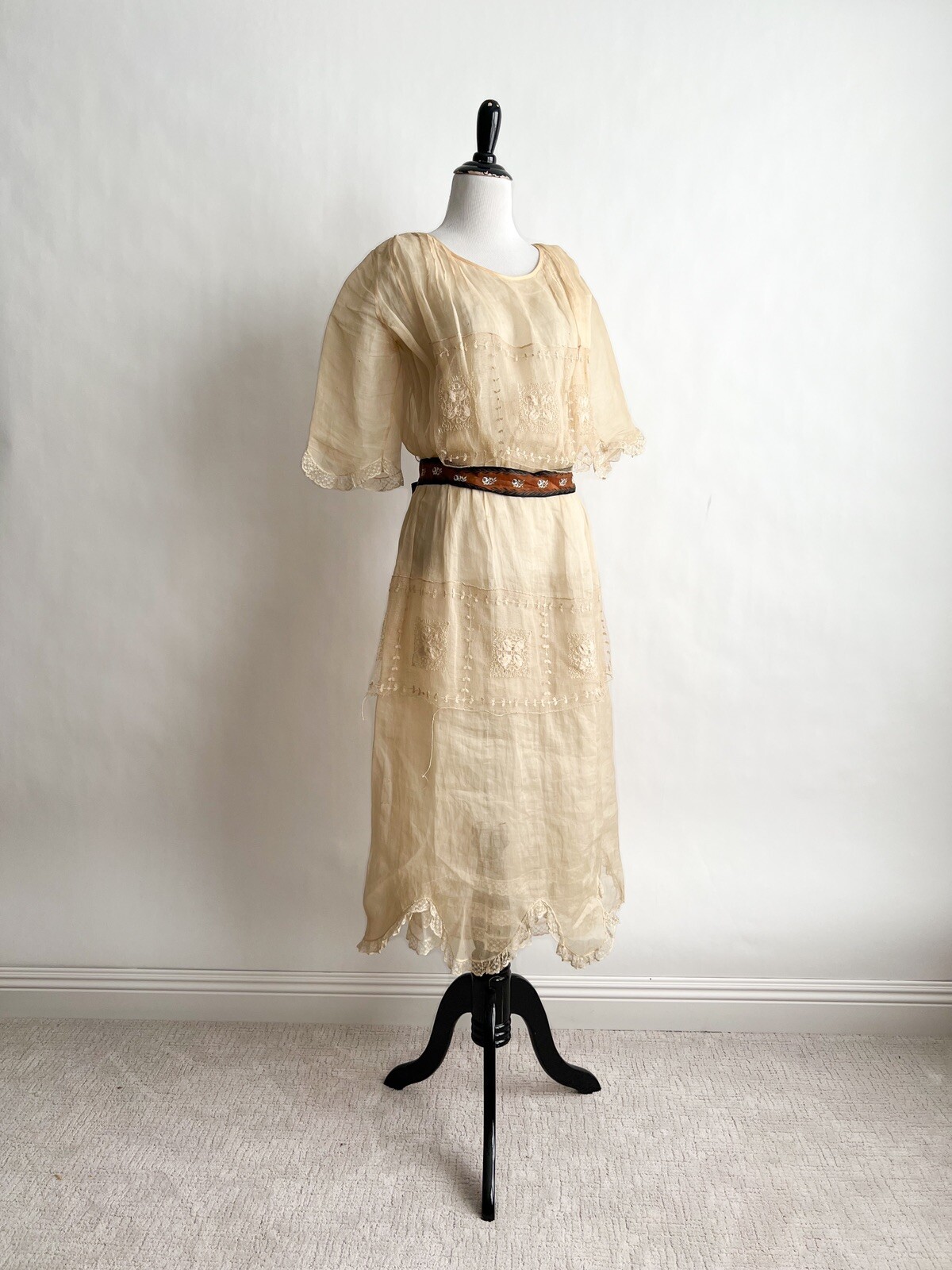 Pretty! Vintage 1910s Sheer Organdy Tea Lace Dress Ribbon Sash Belt M