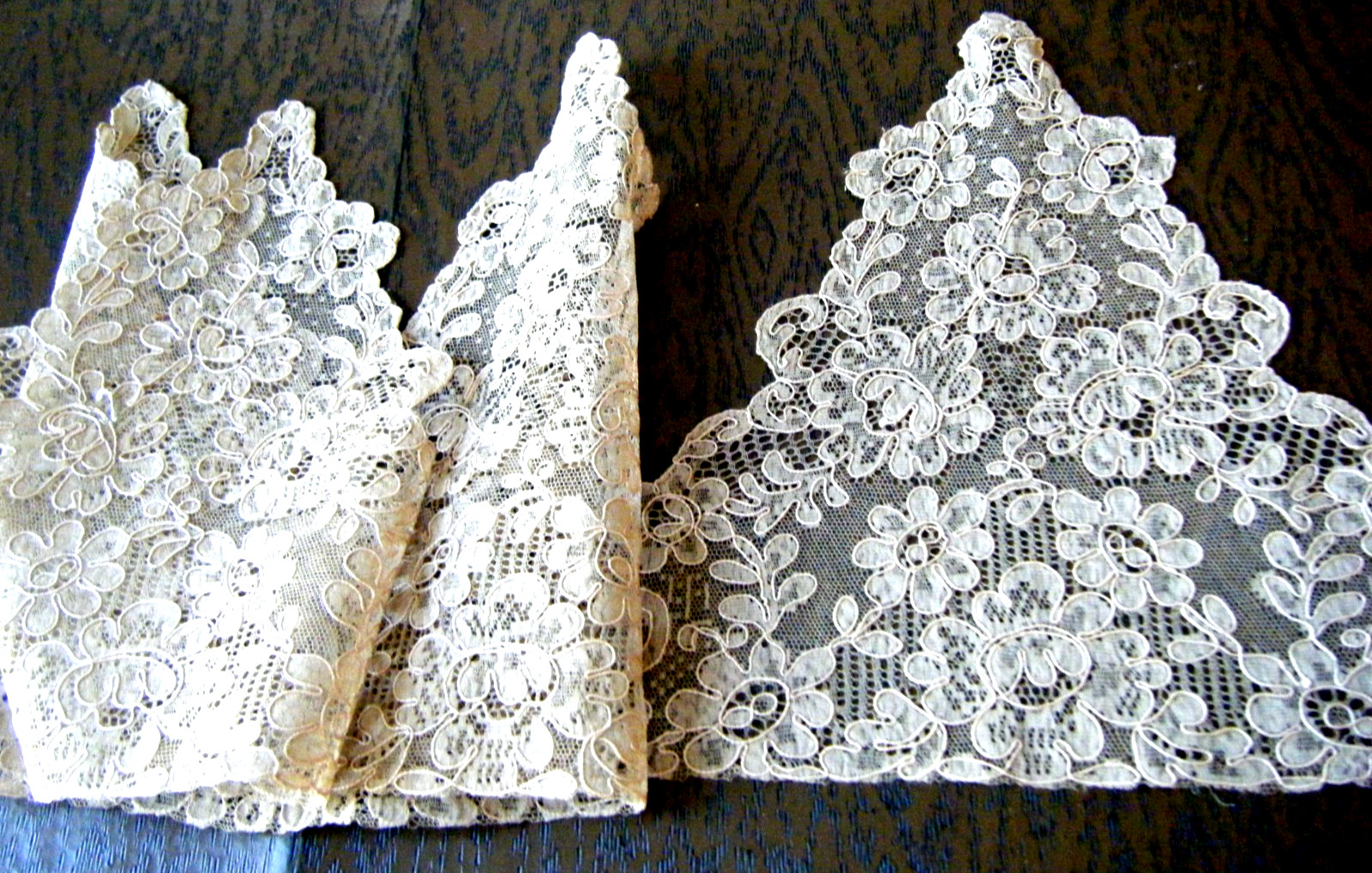 Antique Alencon bobbin lace Top Chemise Cami/Nightgown Corset Topper soft tan