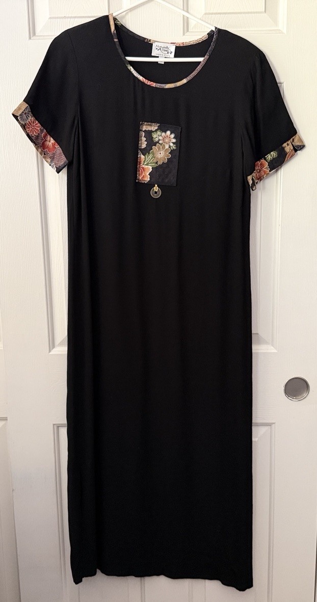vintage 90s naturally petite honolulu size S black short sleeve midi dress