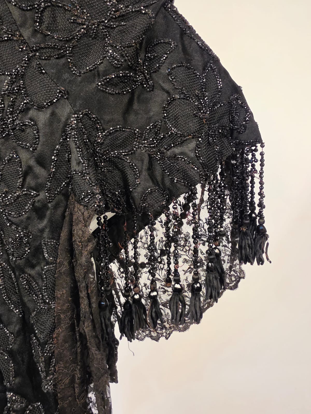 VICTORIAN 1870’S BLACK FLORAL SILK BUSTLE BACK CAPE W JET BEADING + LACE TRIM