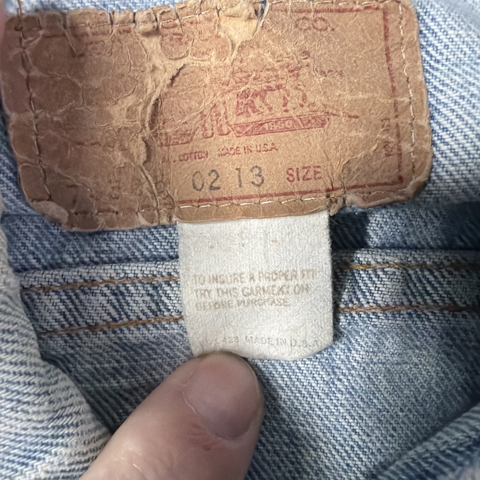 Vintage Levis Truckers Jacket Women’s Small Denim USA Distressed 80s