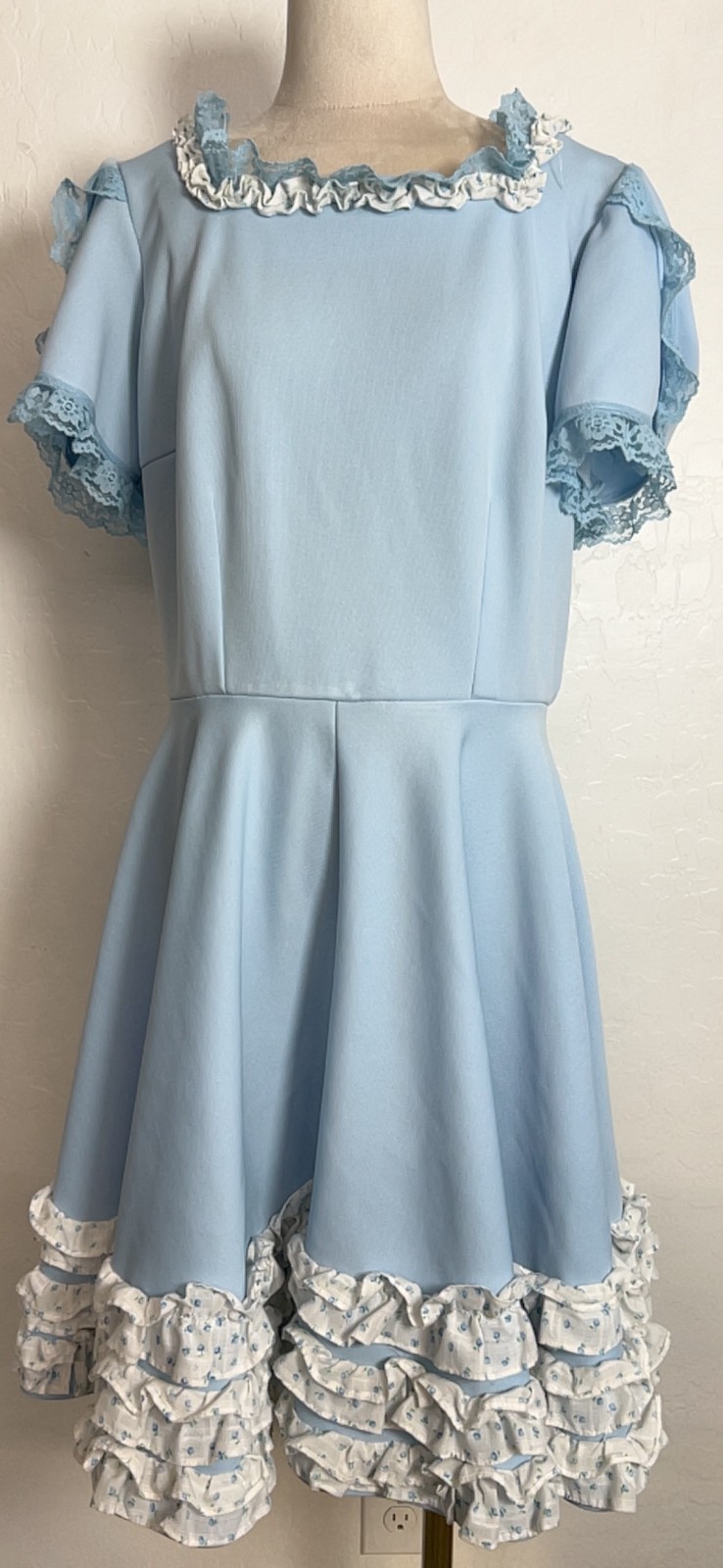 VTG Japanese LOLITA dress sz M/L tiered ruffles coquette retro skater lace trim