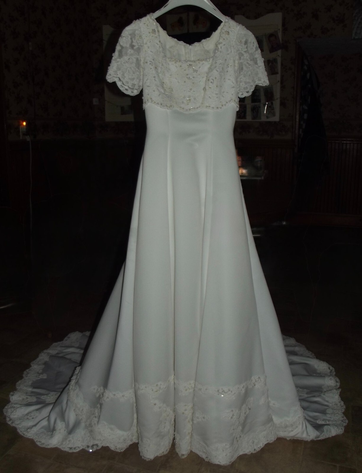 Vtg Sweetheart Gowns Wedding Dress Size 6 White Lace(Detachable Train)Veil&Scarf