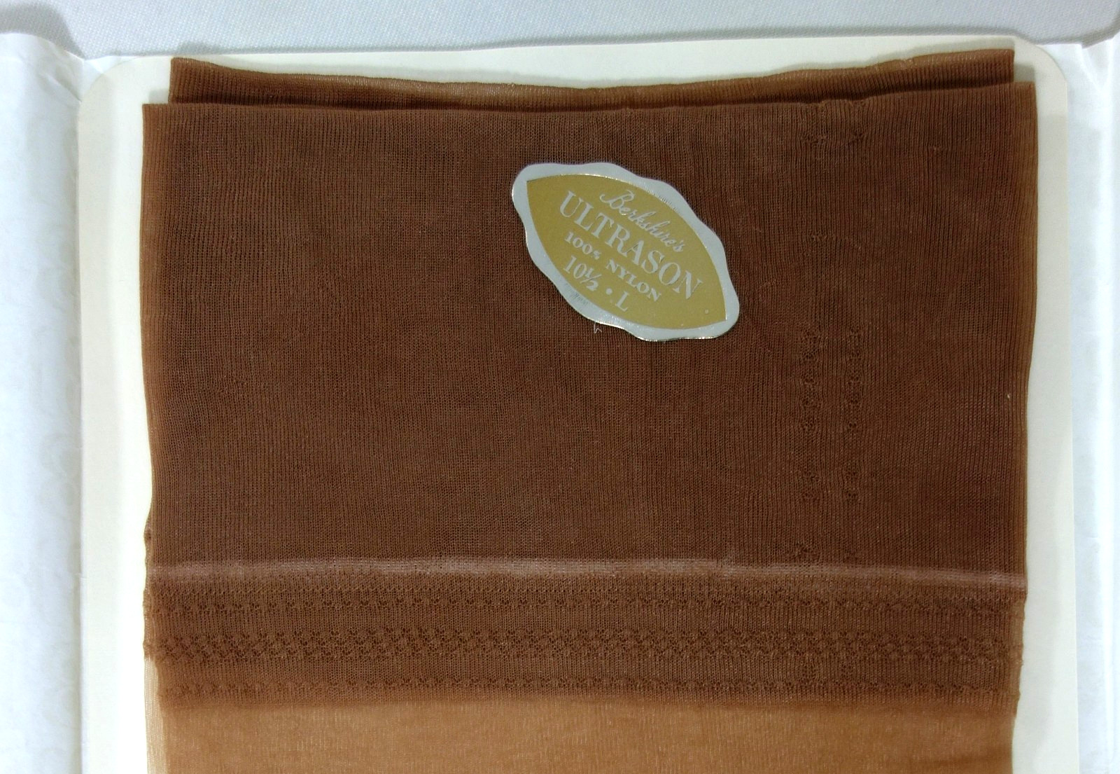 1Pr VINTAGE~BERKSHIRE ULTRASON~ 10.5 X 35″ TALL GIRL DEMI-TOE NYLON STOCKINGS