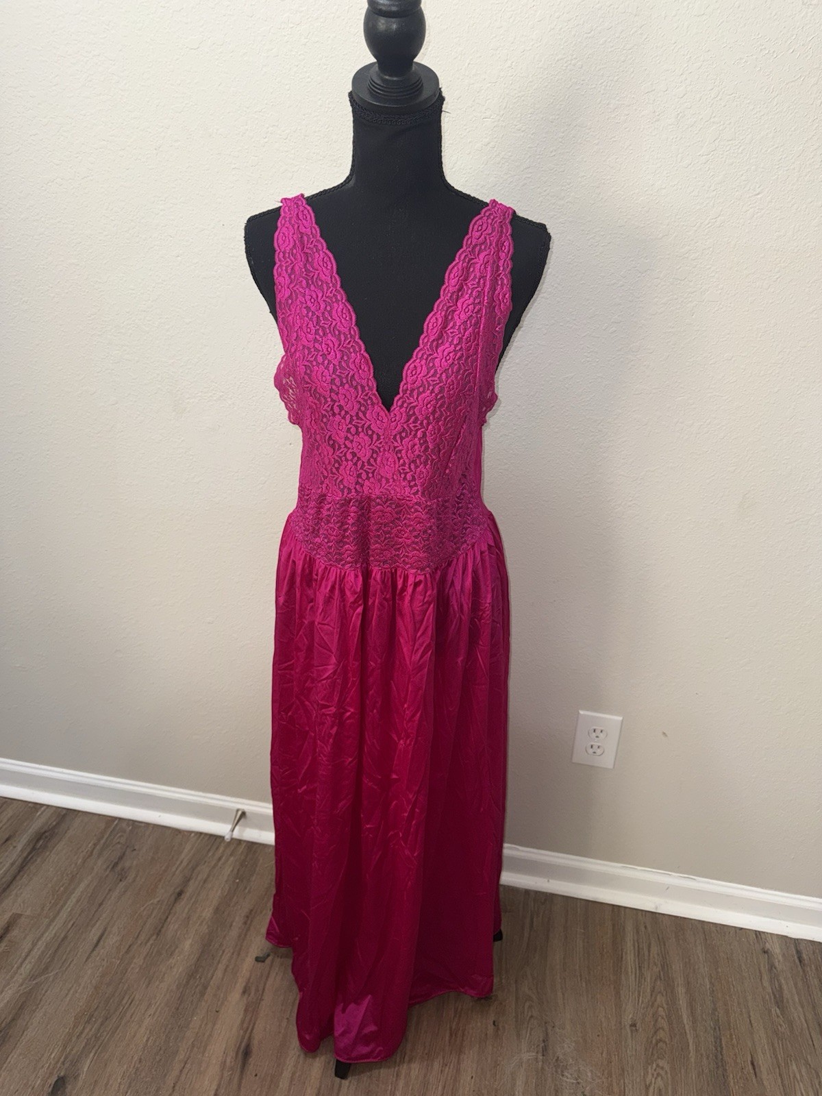 Vintage Vanity Fair Nightgown Fuchsia Pink Lace Maxi Long Slip Dress Medium USA