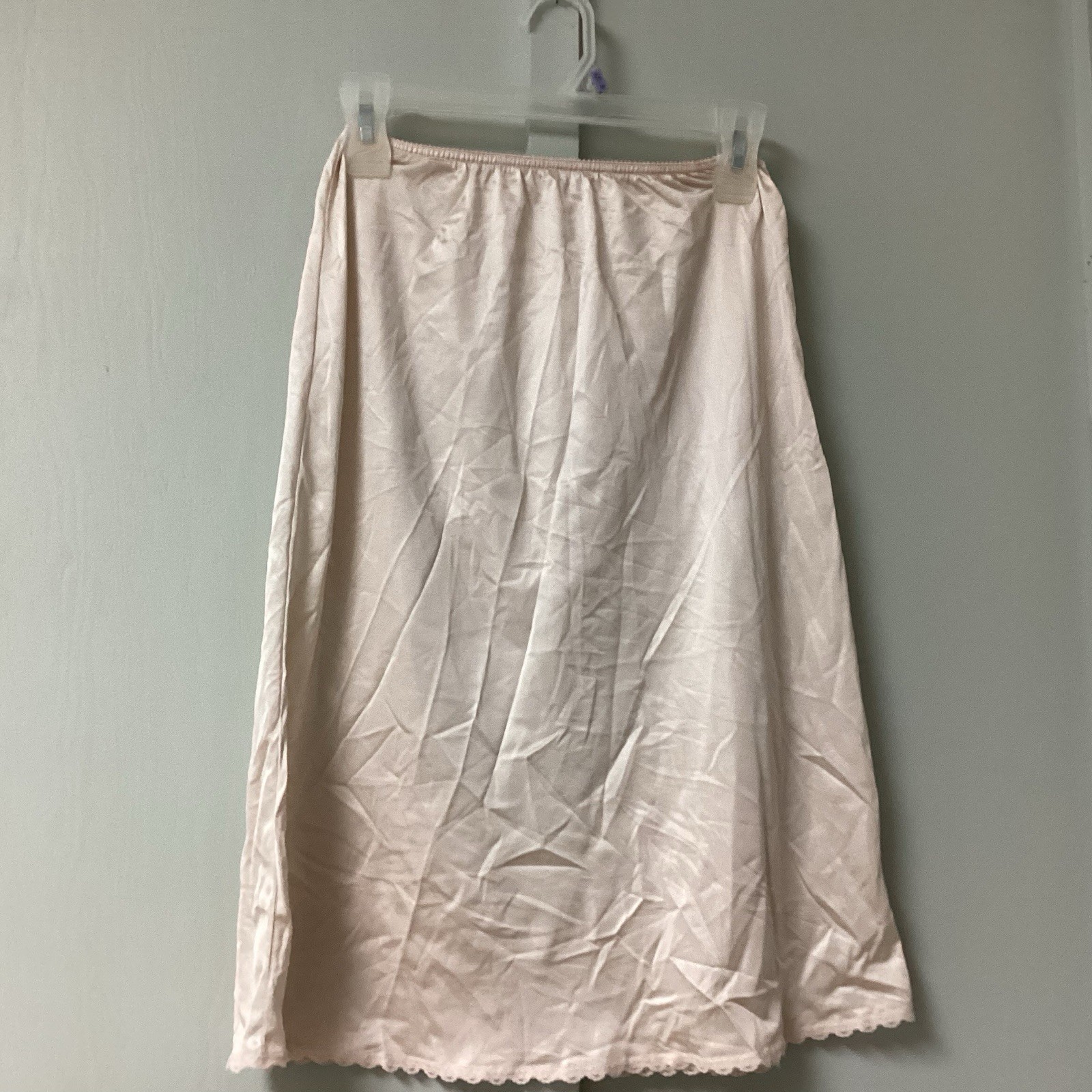 Vtg Warners Perfect Measure Nylon Half Slip Med 18”Lace Trim Blush USA