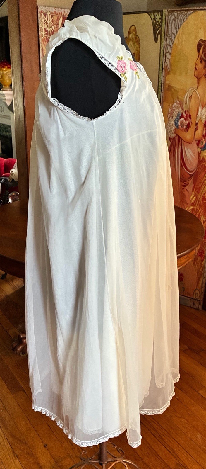 Vintage White Laros Nylon Nightgown Flower Appliqués Size Med Cut # 125