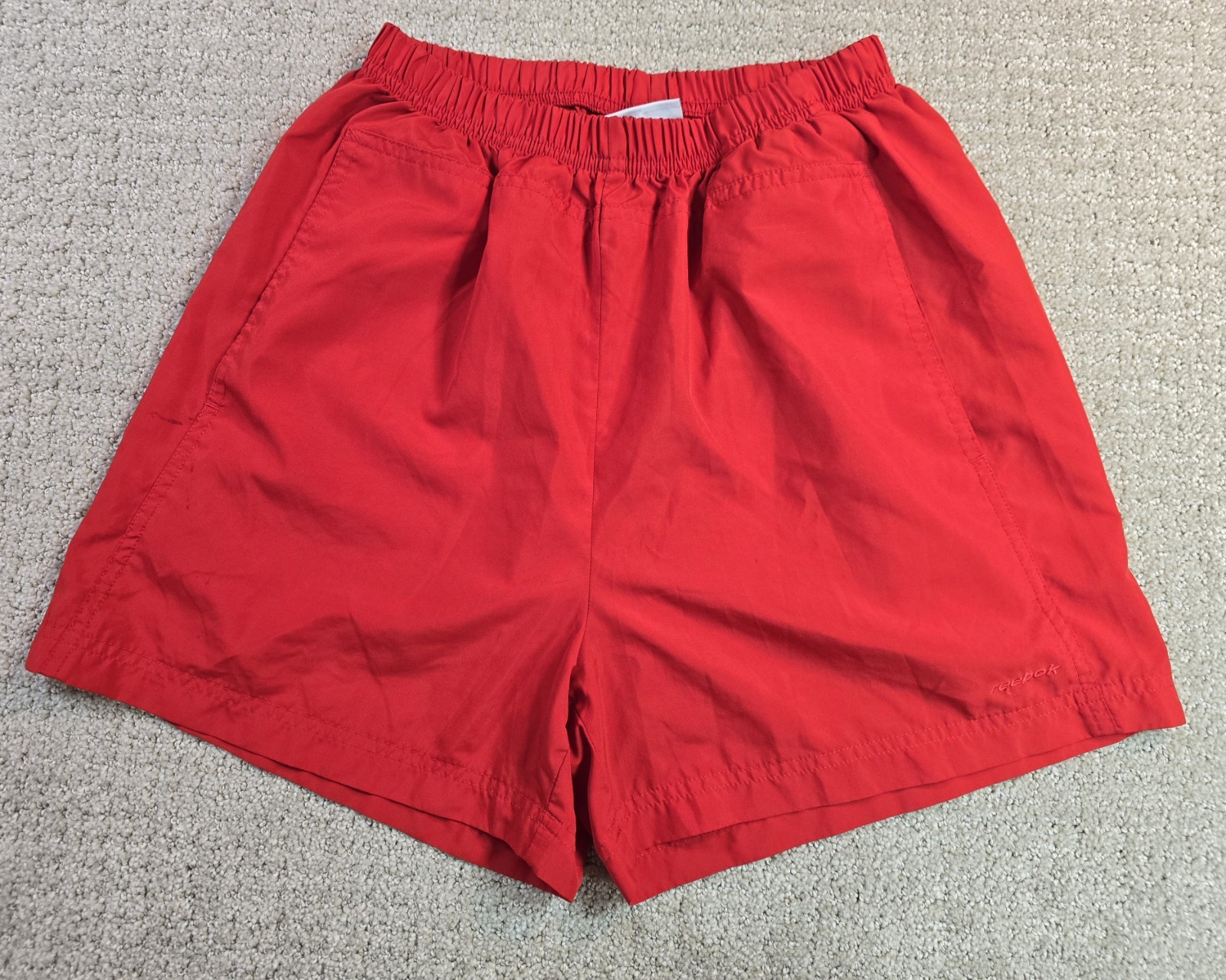Y2K Vintage Reebok M Solid Red Running Athletic Warm-up Soccer Shorts READ