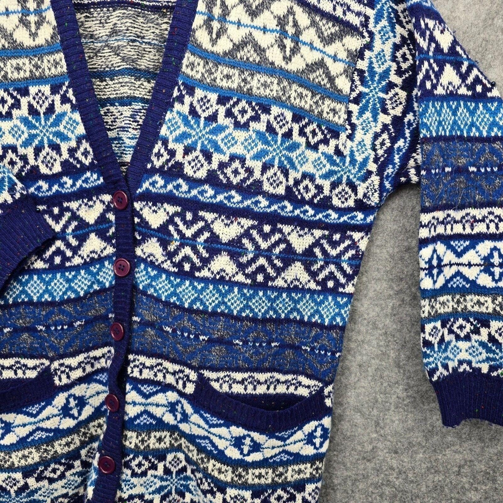 Vintage Beldoch Popper Blue Fair Isle Snowflake Wool Blend Cardigan Sweater L