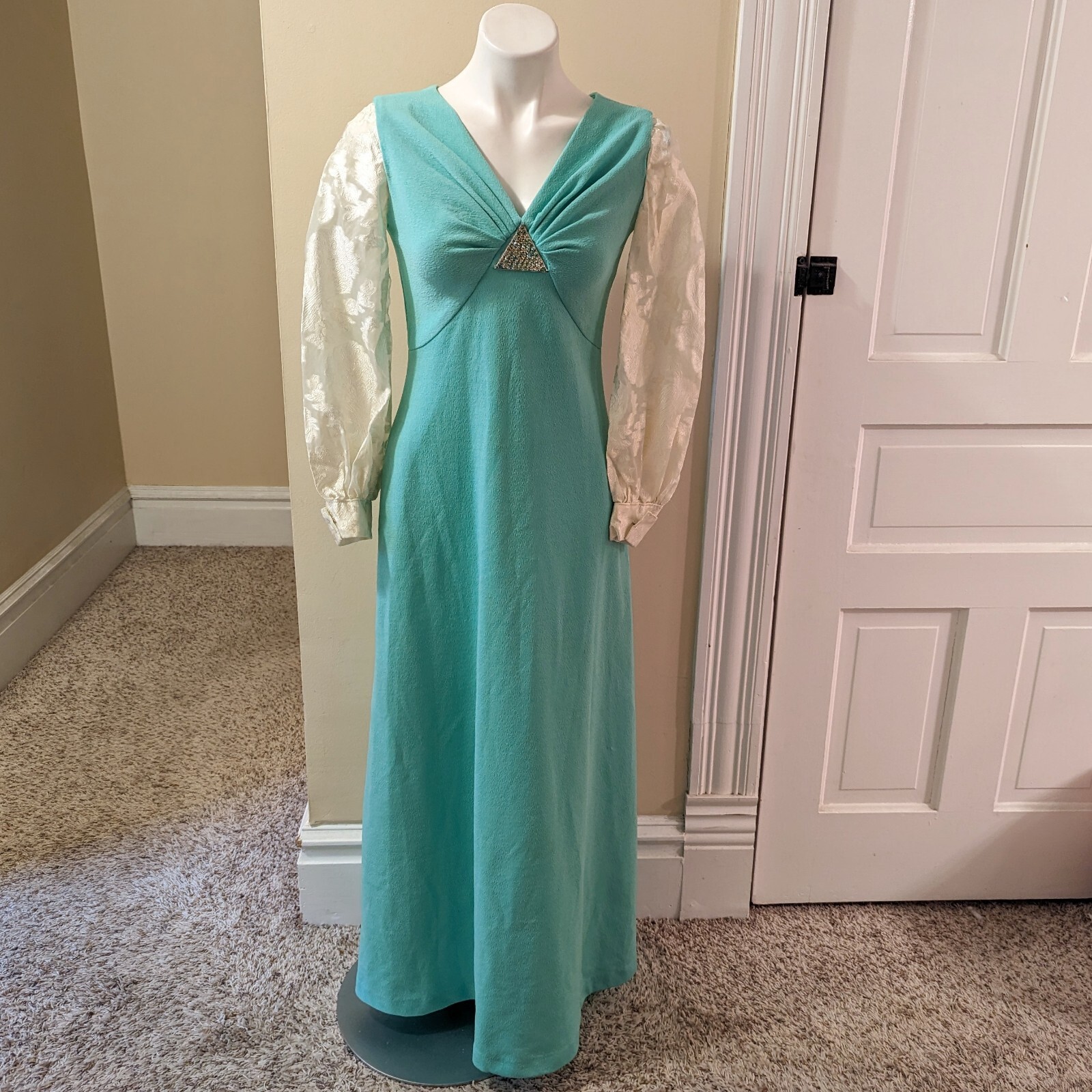 Vintage Mister Jay Fashion mink green dress with cream sleeves size M