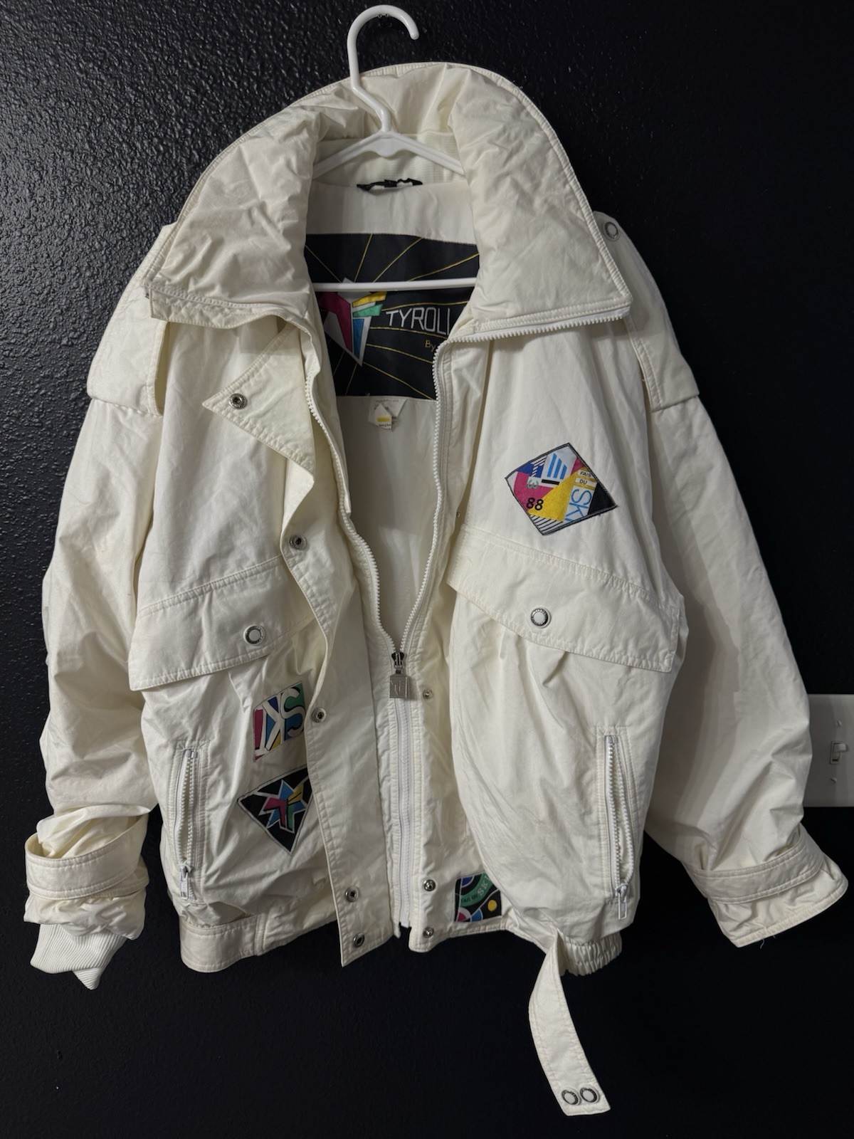 Vintage White Tyrolia Ski Jacket with Patches 90s Sportswear. Size Large