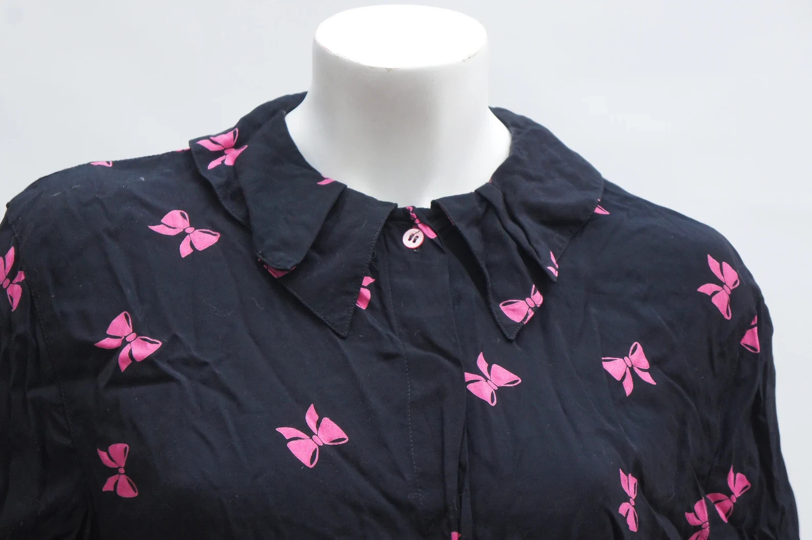 Vintage 70s-80s Black Pink Bow Print By Mondi Western Germany High Fashion Retro