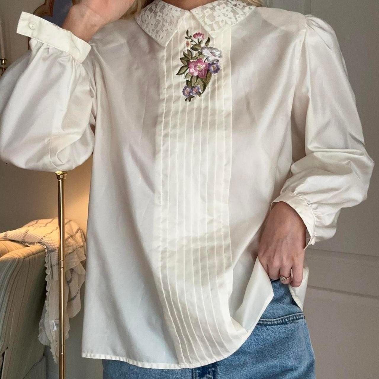 Vintage 80s Floral Embroidered Lace Collar Blouse