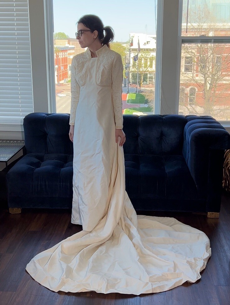 Vintage 1960s Bridal Originals Mod Mandarin Collar Wedding Dress Gown Train S/M