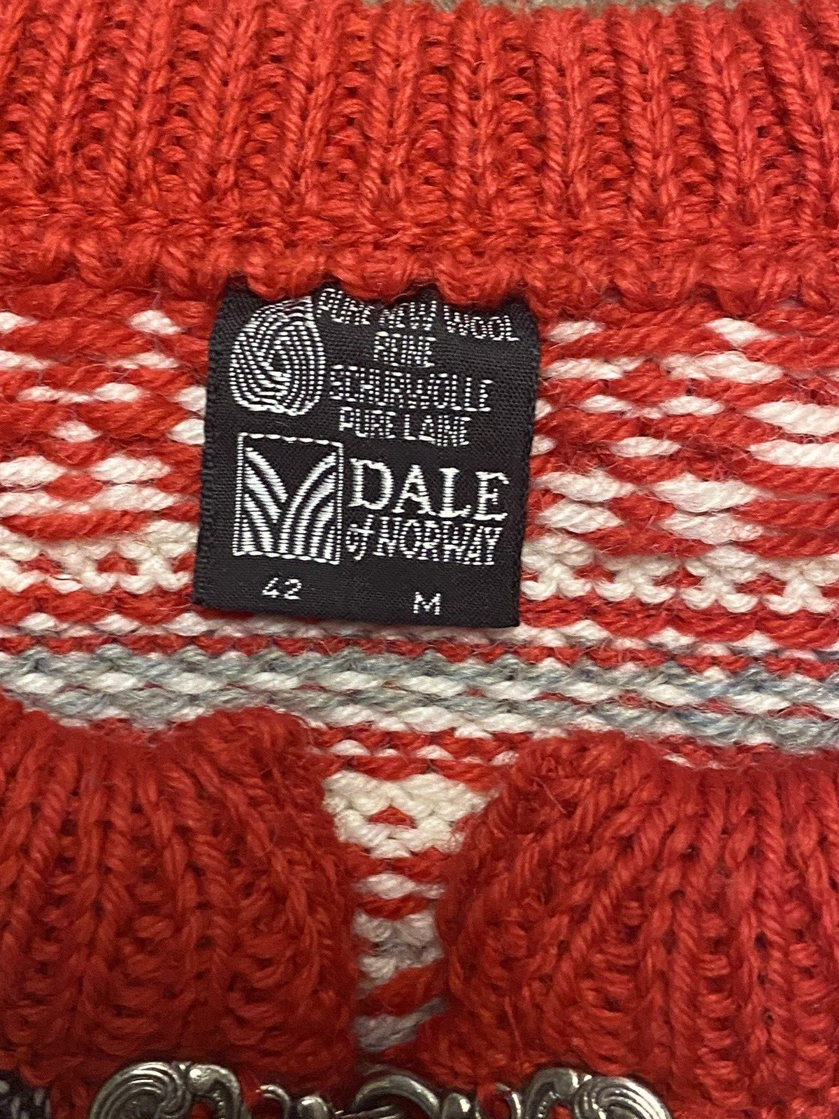 Vintage Dale of Norway Wool Sweater Silver Latch Hook Buttons Size Medium