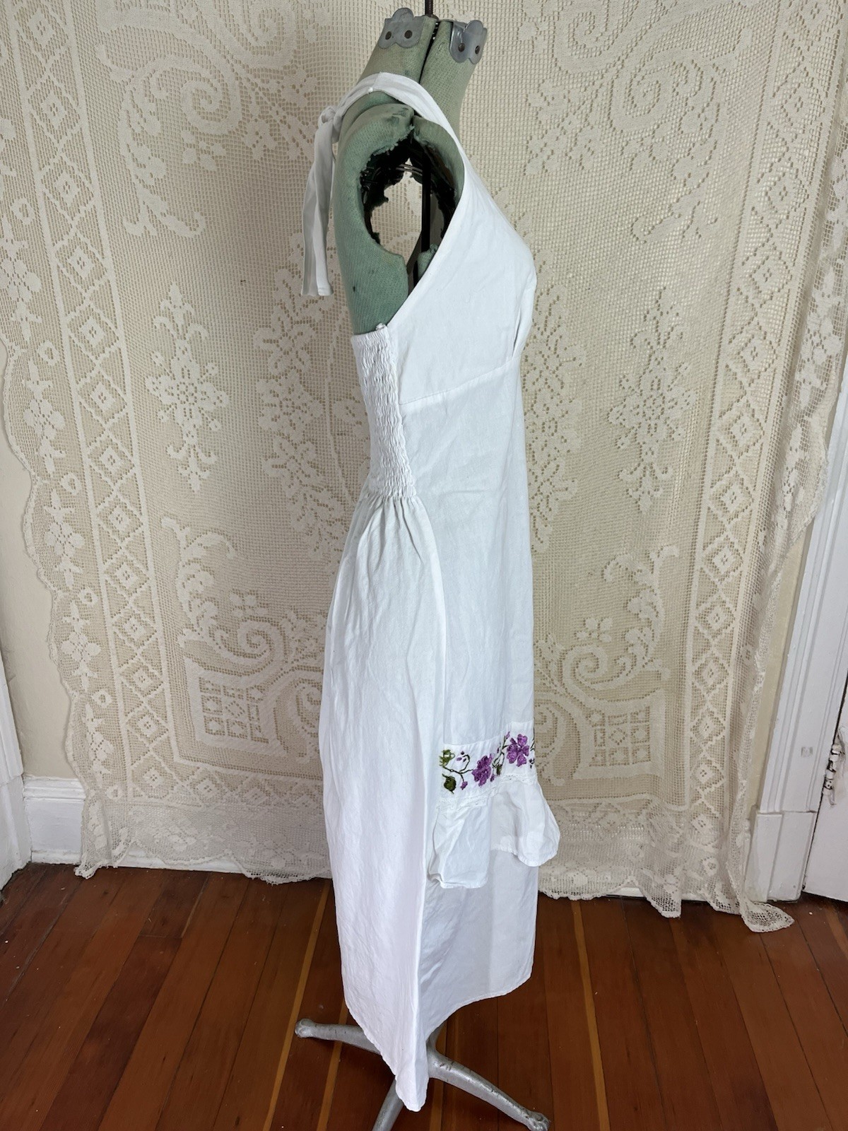 Vintage 1970s Mexican White Cotton Purple Flower Embroidered Halter Dress 70s