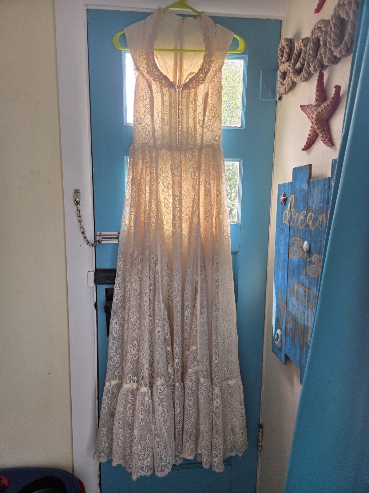 Vintage 1970s Gunne Sax Cream Lace Maxi Dress
