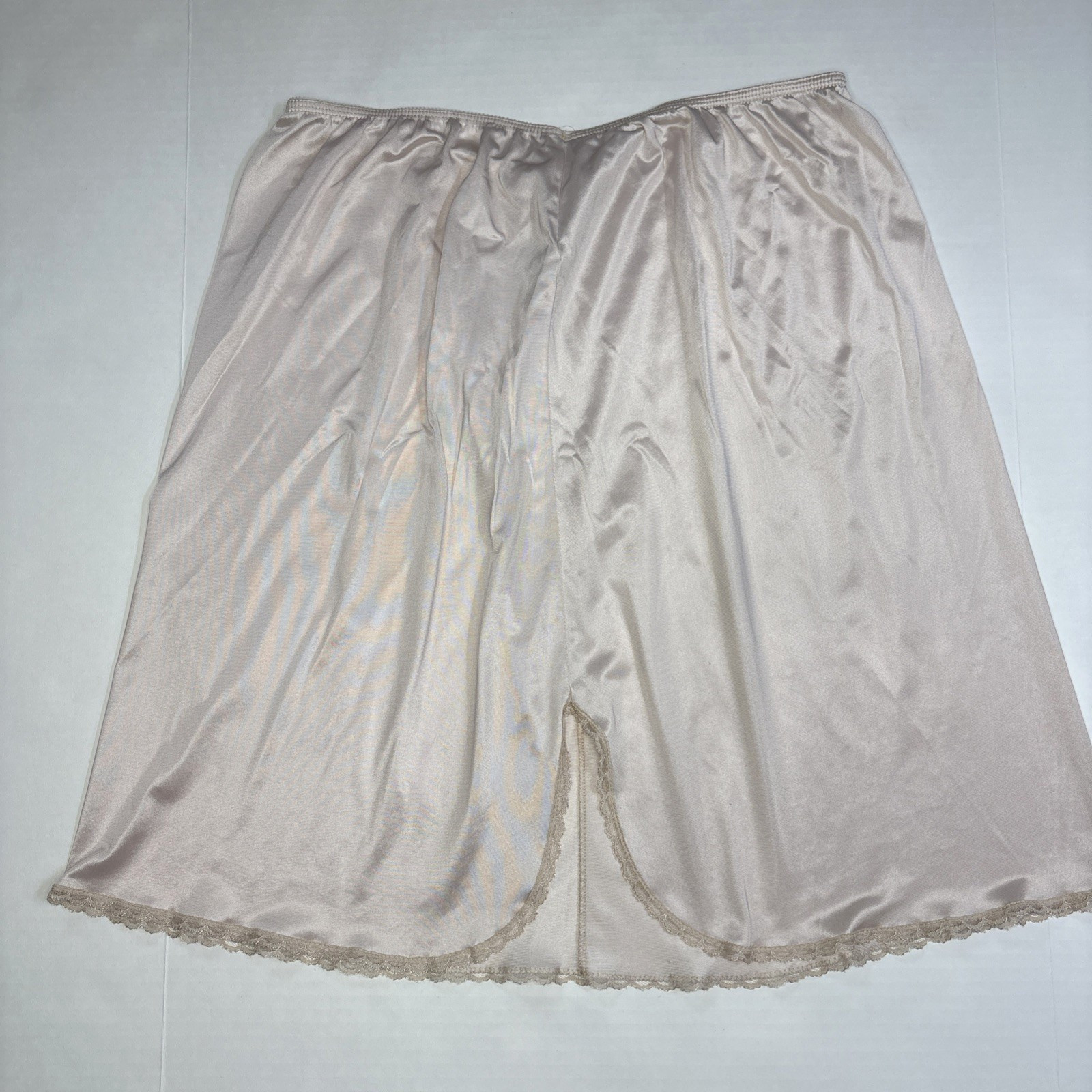 Wondermaid Half Slip 2X Beige Taupe Nylon Elastic Waist Lace Trim Back Slit