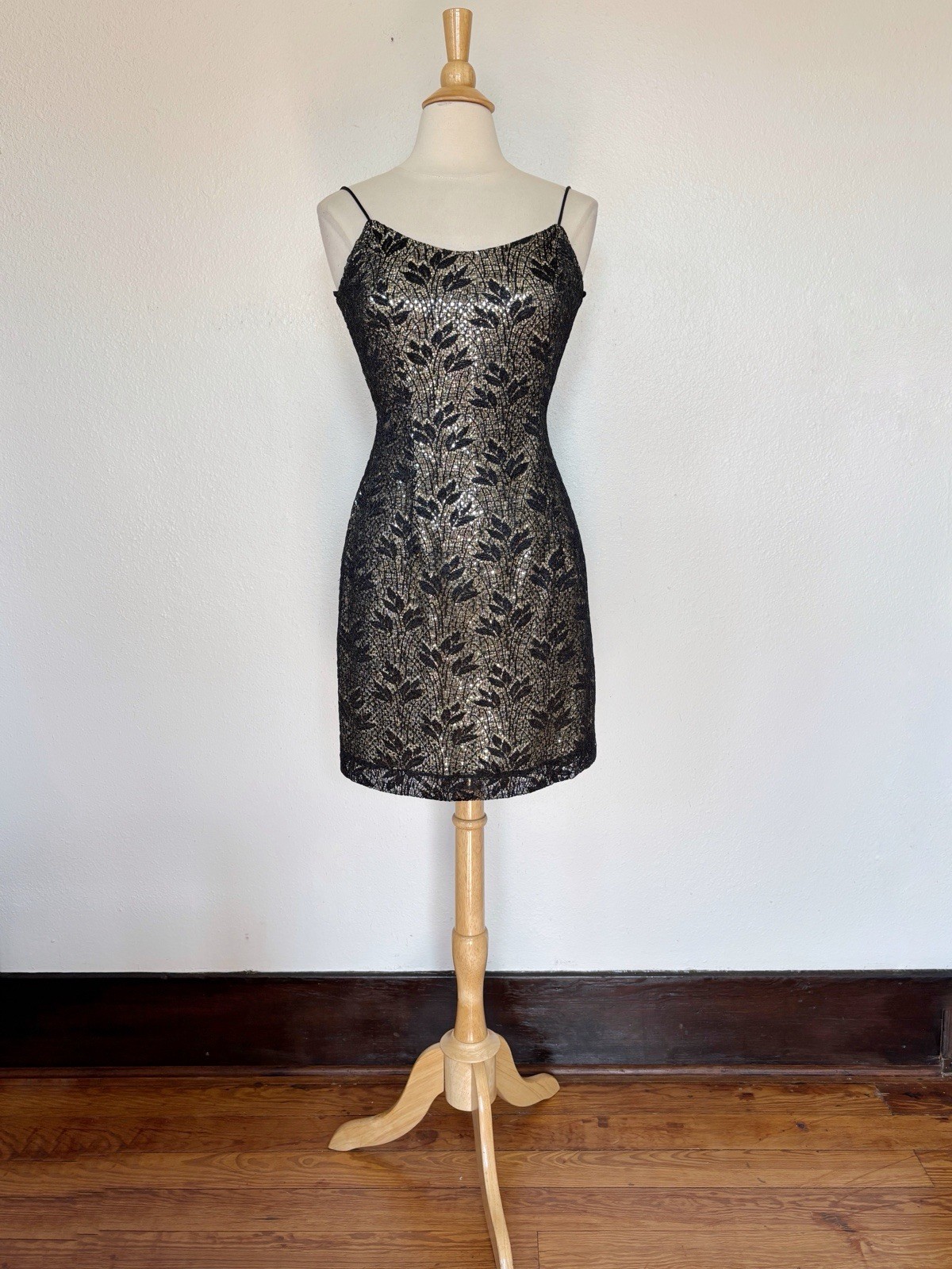Vintage Bari Jay Black and Silver Sequin Lace Mini Cocktail Dress Size 3/4