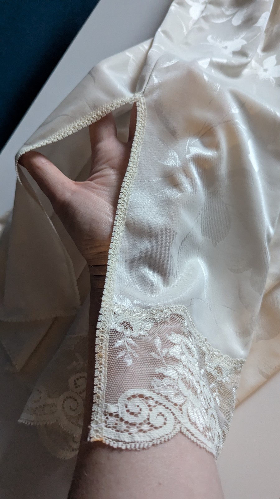 Vintage JCPenney „Intimate Thoughts” Slip L NWOT Lace Trimmed Nylon USA 1990s