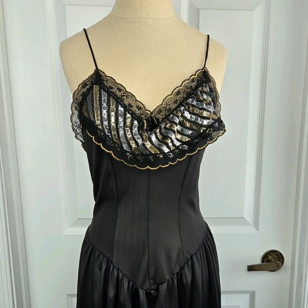 Private Matters Black Vtg 70s Lingerie Nightgown Slip Dress Size M Metalic