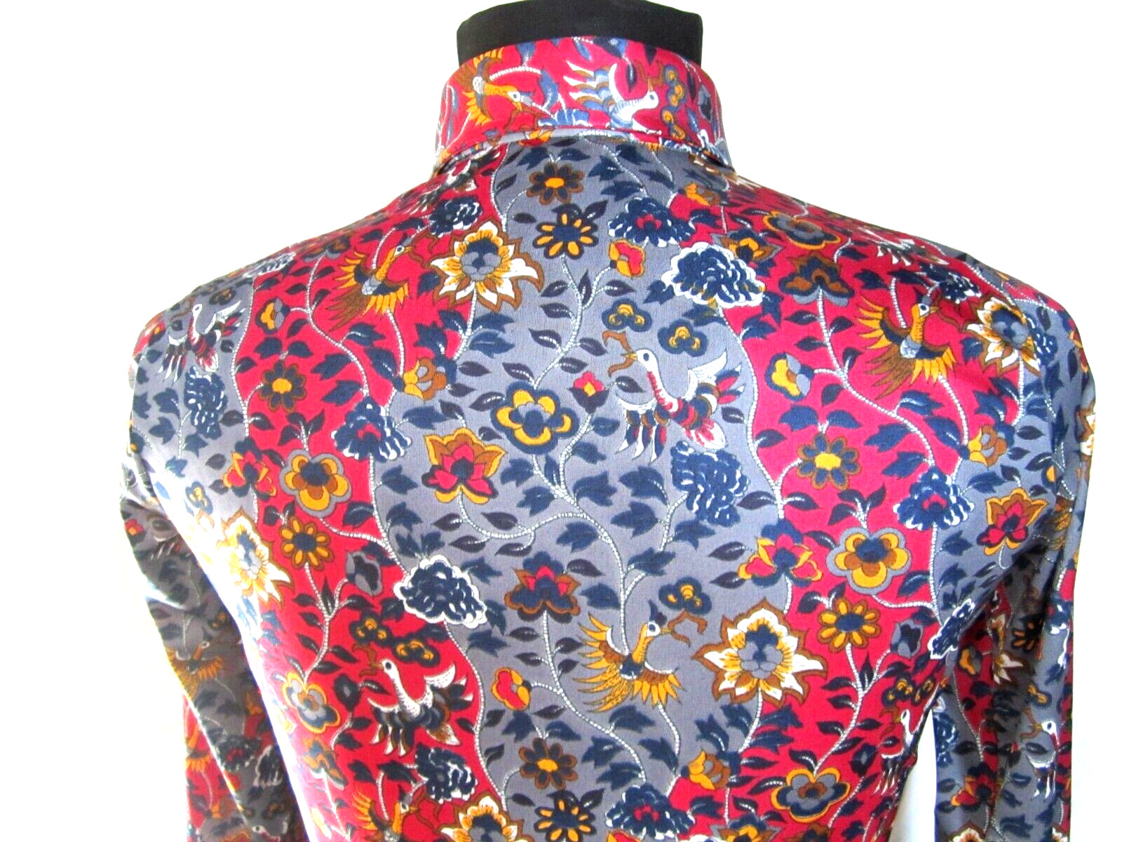 70s Disco vintage dagger point collar top blouse Polyester button up fitted Sz S