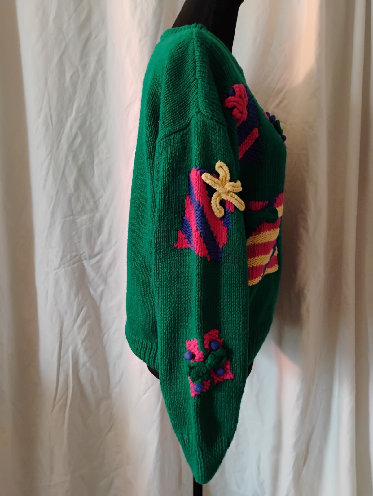 Vintage Robert Scott LTD Green Gift Presents Sweater Size Large