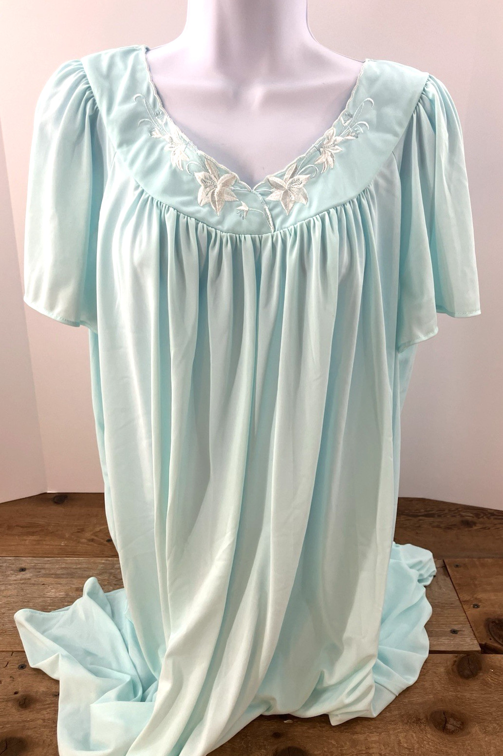 VTG Miss Elaine Classics Seafoam Green Silky Soft Nightgown-Sz XL