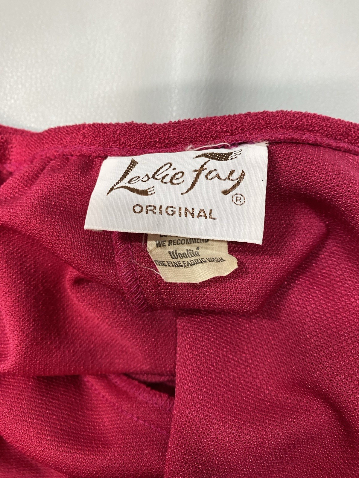 Vintage Dress SIZE MEDIUM red long sleeve LESLIE FAY 70s 80s classic long sleeve