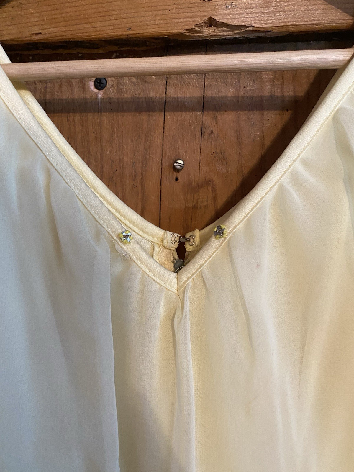 1970s Glamorous Yellow Chiffon Shawl Collar Maxi Dress-Ladies Size 4/6