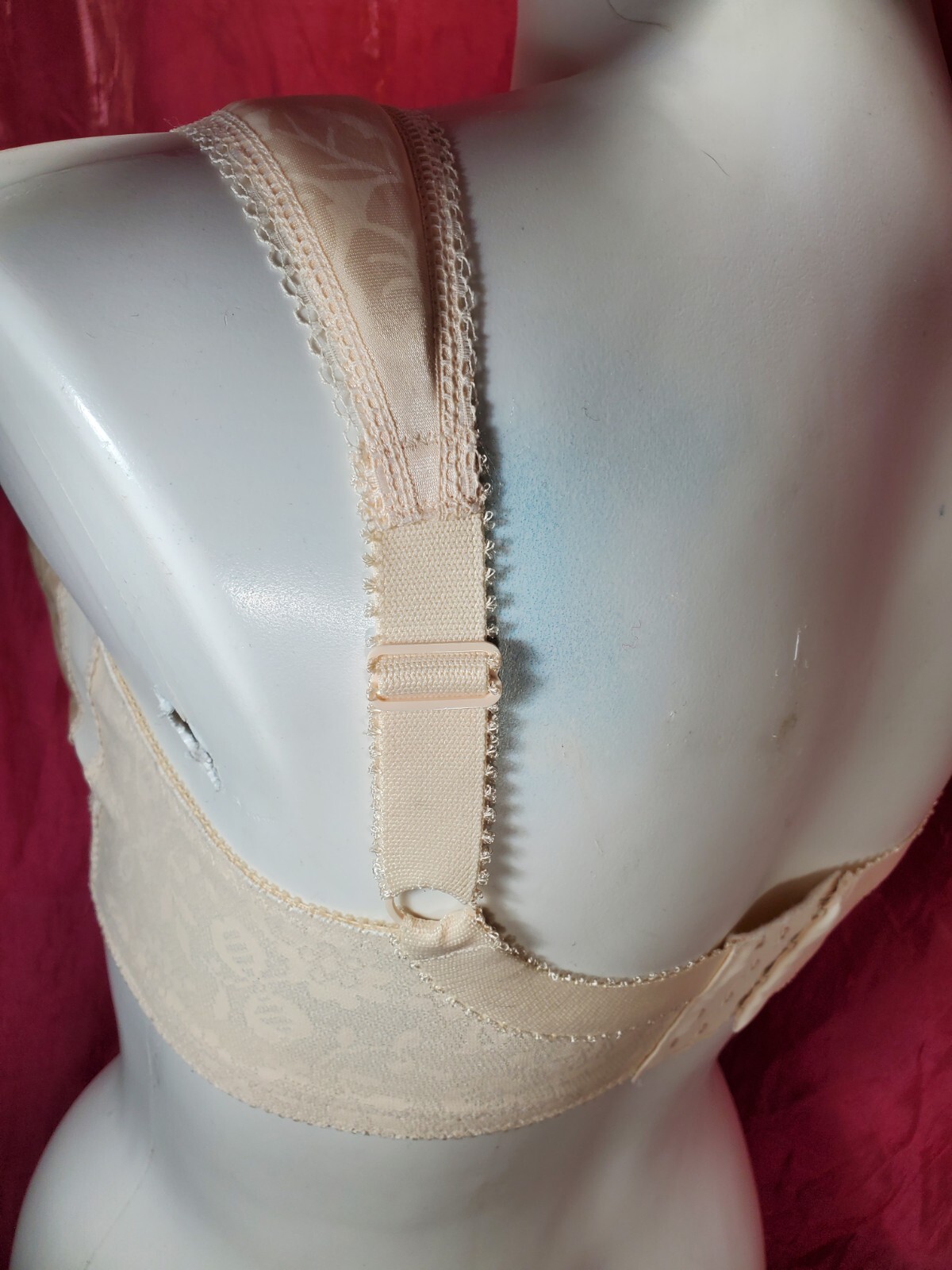 Playtex Silky Satin Bra Women’s Size 38H Beige Lace Sexy Sissy Pin-up Y2K