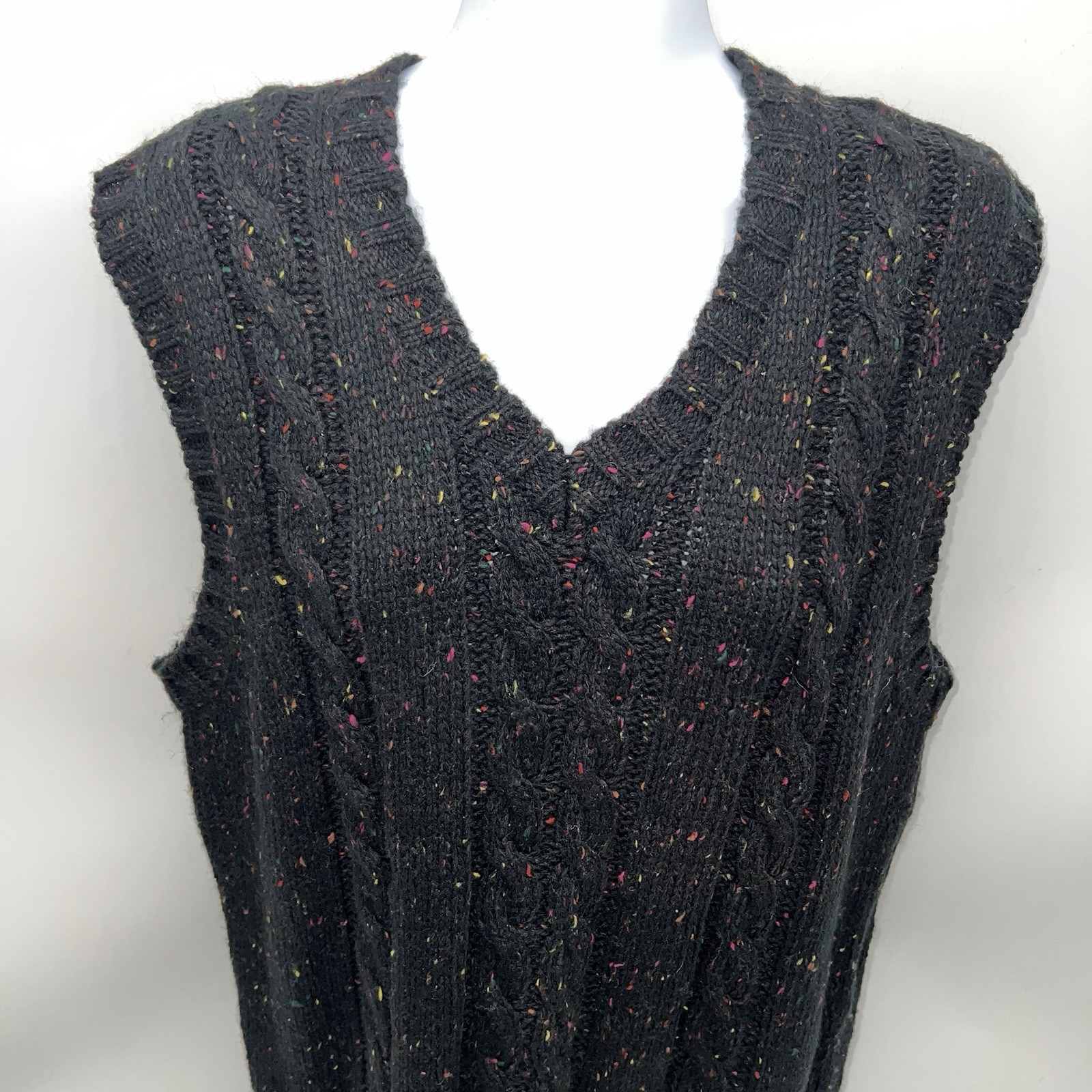 VTG 70s Y2K Unisex Campus Black/Confetti Colored Knit Sweater Vest Size M
