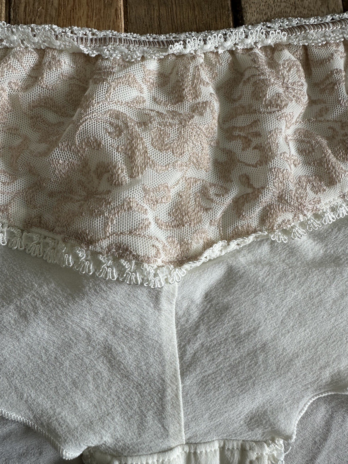 Vtg Fauve M Sheer Ivory Bikini Hipster Panties W Lace Trim