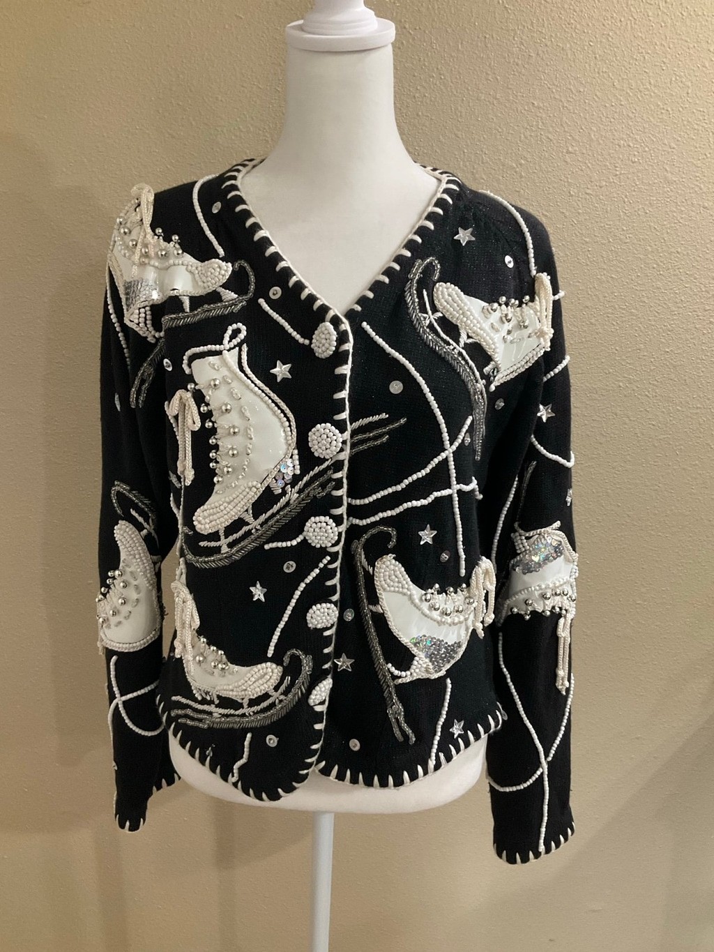 Vintage Michael Simon Ice Skating Beaded Cardigan Sweater Black Small