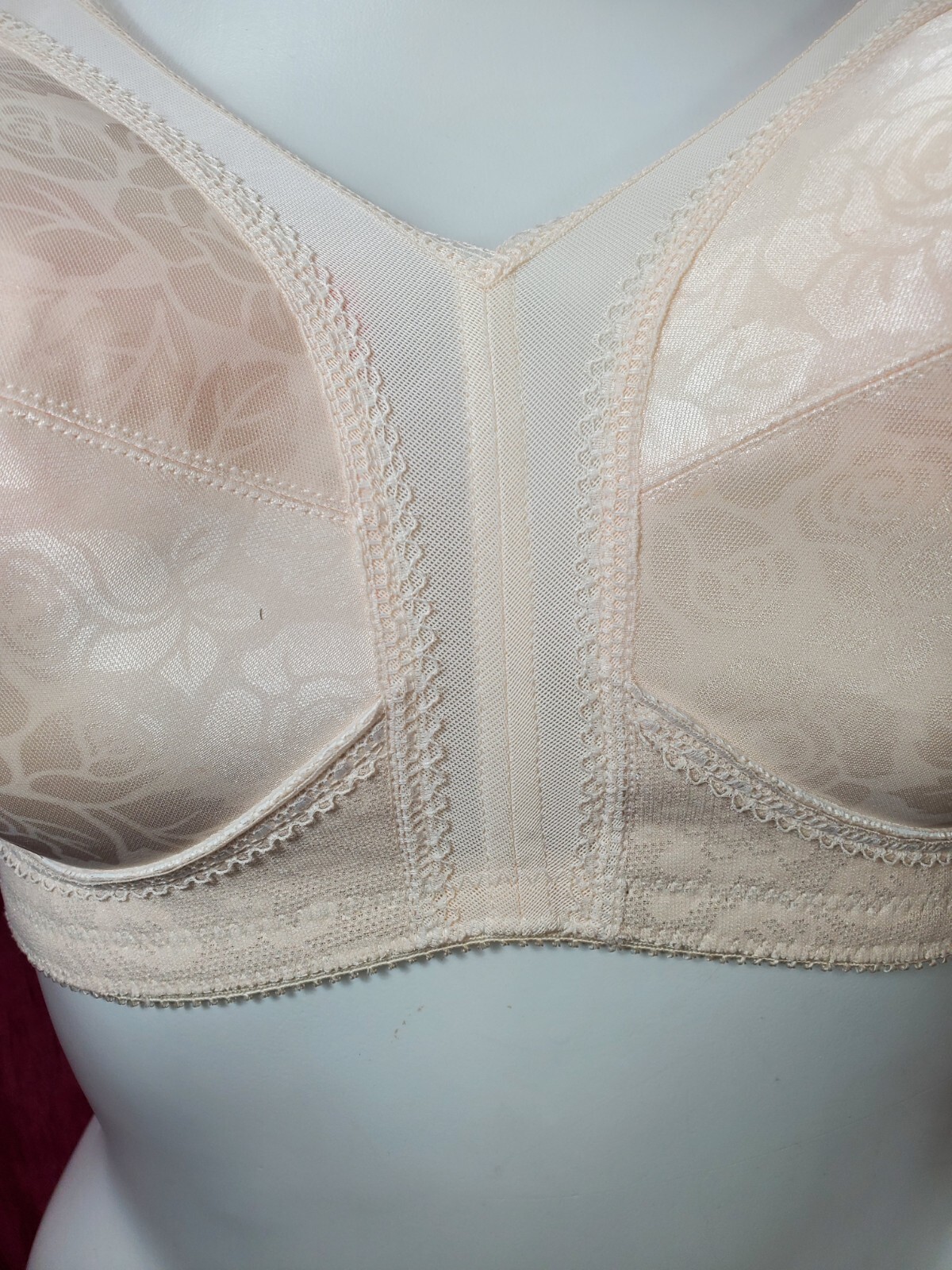 Playtex Silky Satin Bra Women’s Size 38H Beige Lace Sexy Sissy Pin-up Y2K