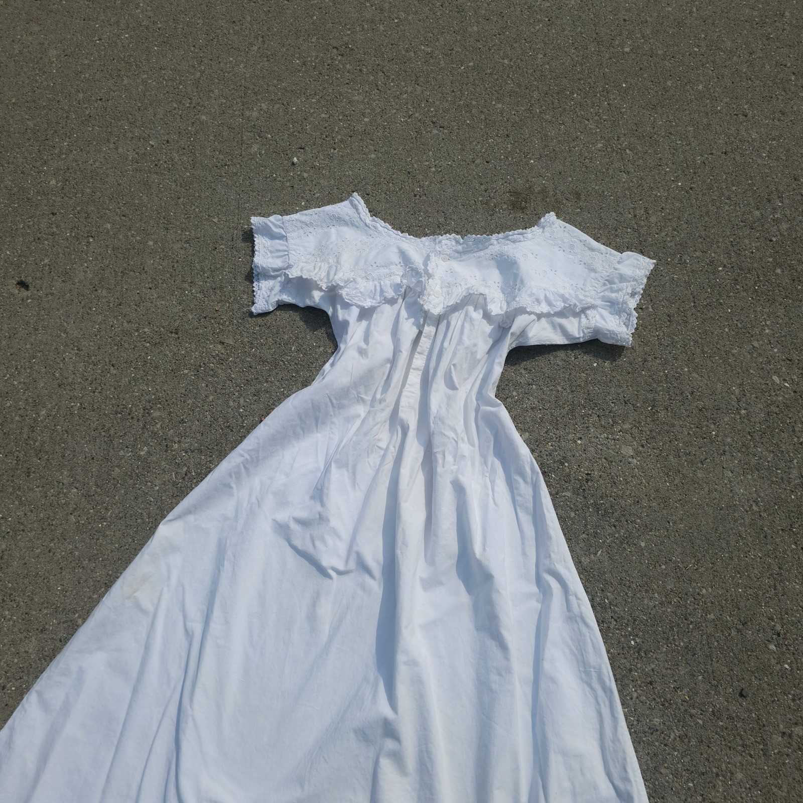 Antique White Cotton Eyelet Lace Nightgown Ruffle Sleeve Victorian Dress 1800s