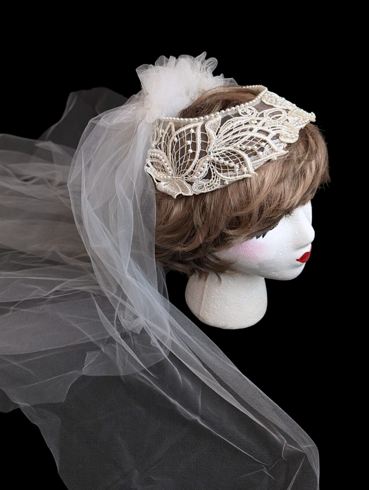 1960s – 1970s Art Nouveau White Floral Juliet Halo Headpiece and Veil